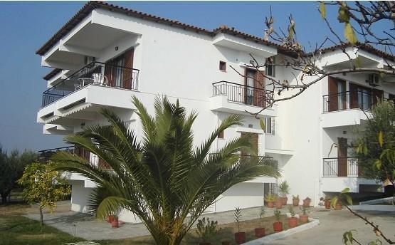 Yianna Studios & Apartments Gerakini Exterior photo